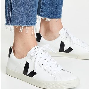 Veja Esplar sneakers. Size 10 US / 41 EU